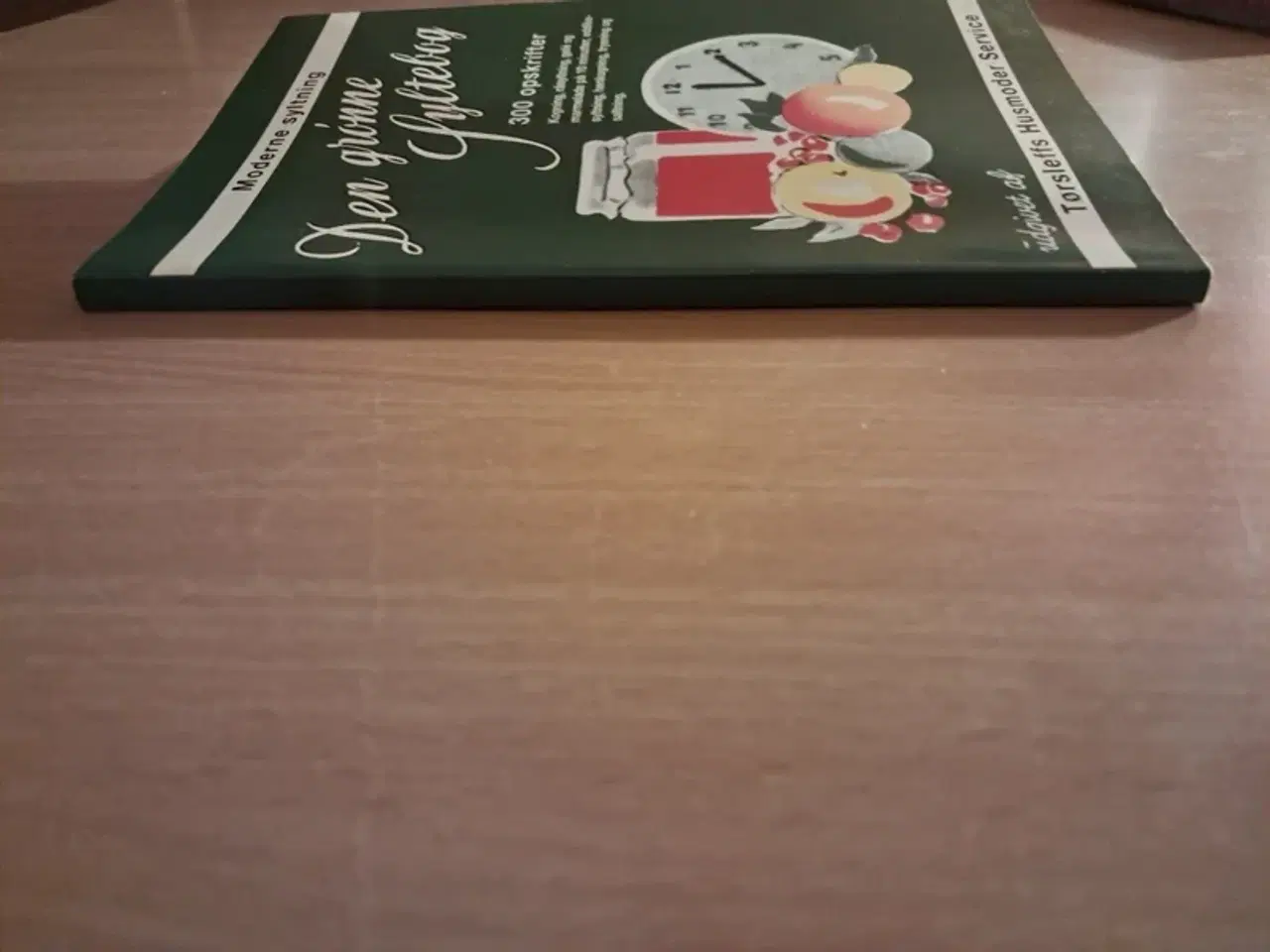 Billede 2 - Tørsleffs Husmoder Service Den grønne Syltetøjbog