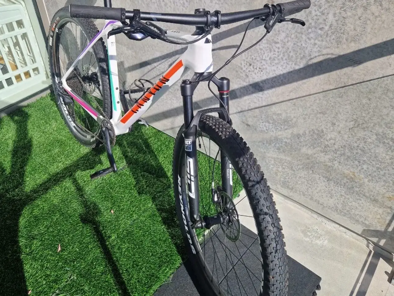 Billede 2 - Super lækker Hardtail Mountainbike i Carbon
