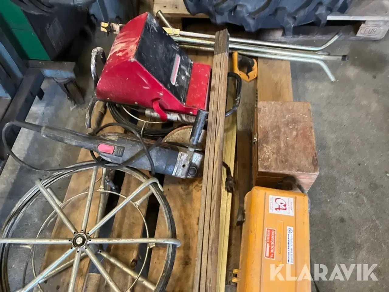 Billede 10 - Palle med diverse udstyr