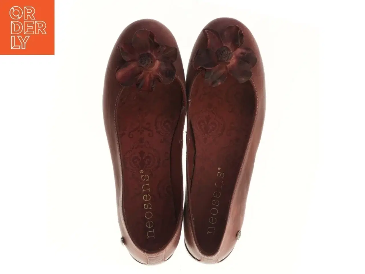 Billede 2 - Brune ballerina sko med blomster fra Neosens (str. 38 )