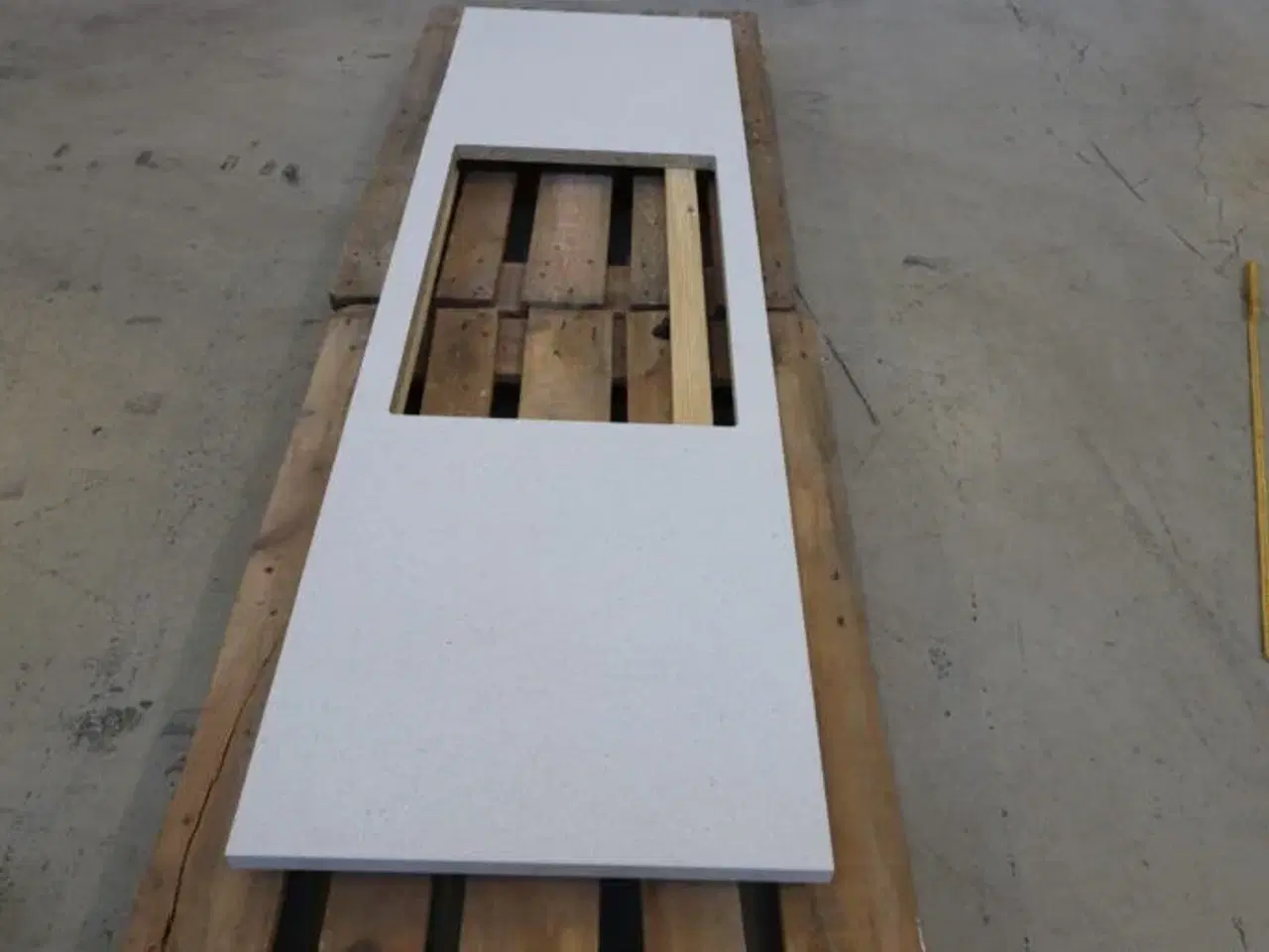 Billede 1 - Bordplade, laminat retkant