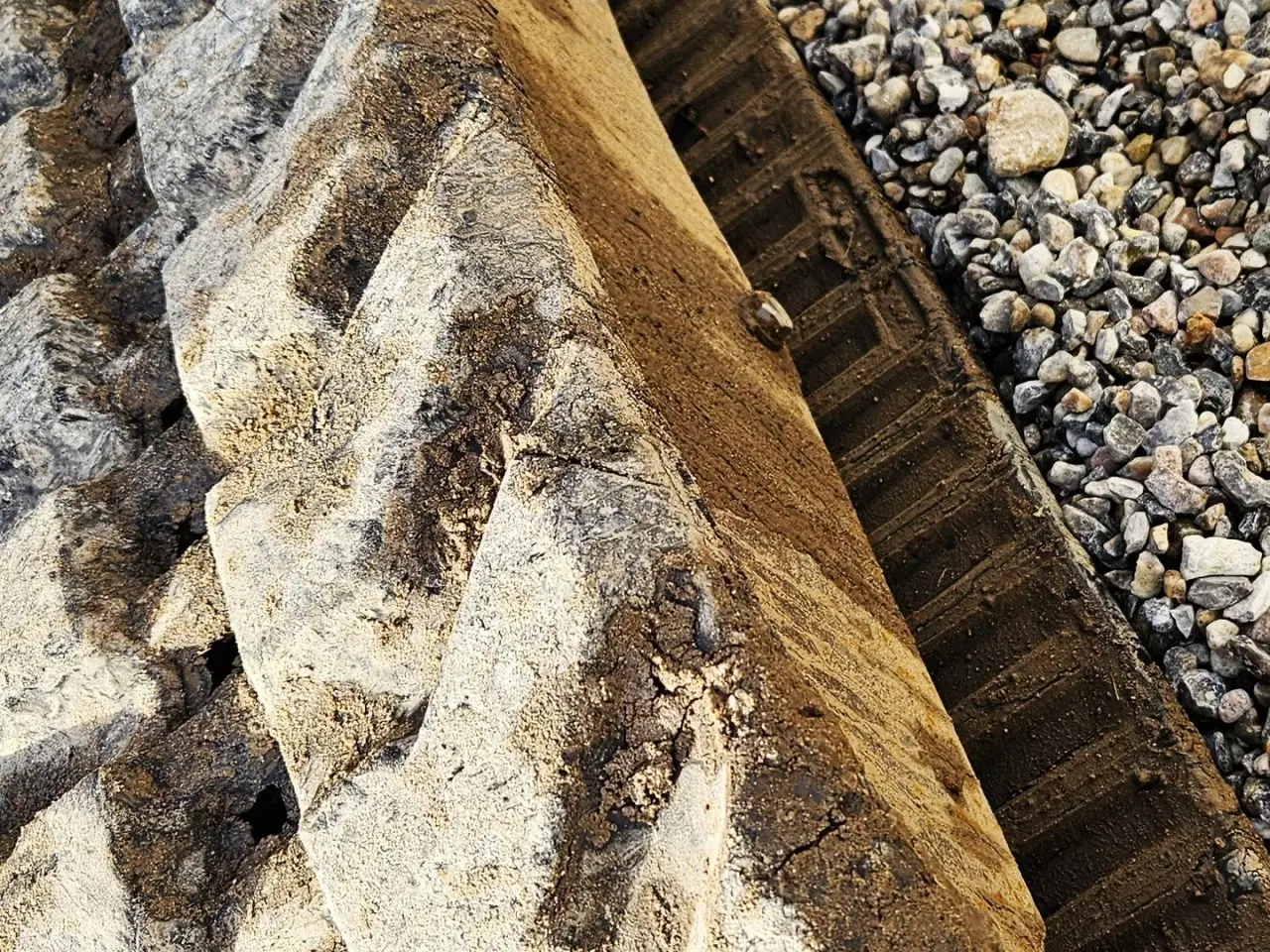 Billede 13 - Hitachi ZX27-3 / powertilt og skovlsæt / årgang 2013