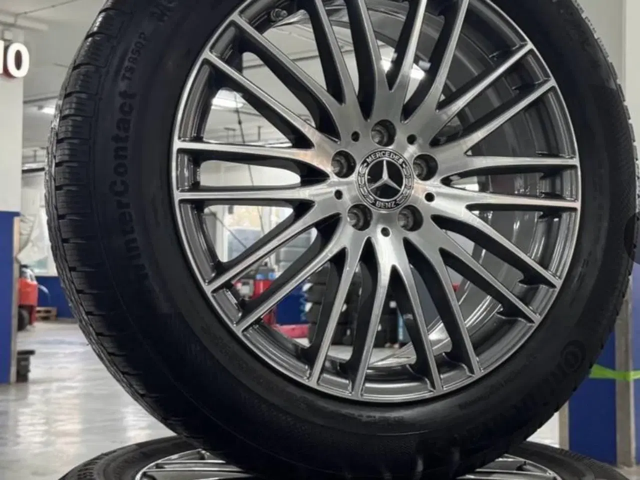 Billede 1 - EQC /Mercedes Orginal 19 fælge med continental vi