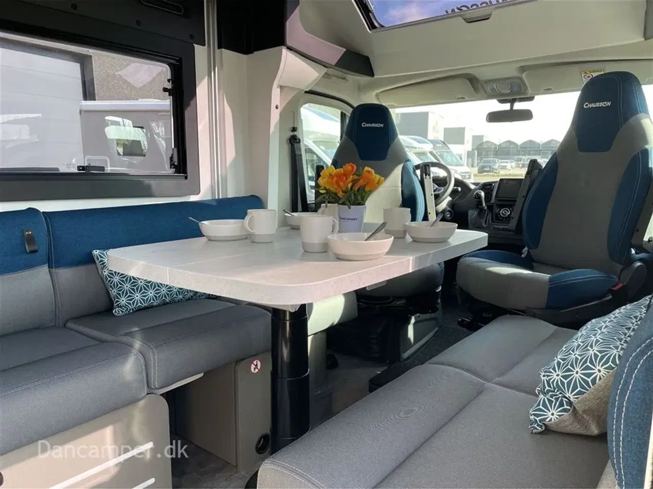 Billede 13 - 2024 - Chausson X650 Exclusive line TILBUDSPRIS 1.019.900,- SPAR kr. 50.000,- Camper med stor Lounge og siddegruppe, 9-trins automatgear, sænkeseng, stor garage, specialfælge, Artic, Connect- og X-tilbehørspakke ,