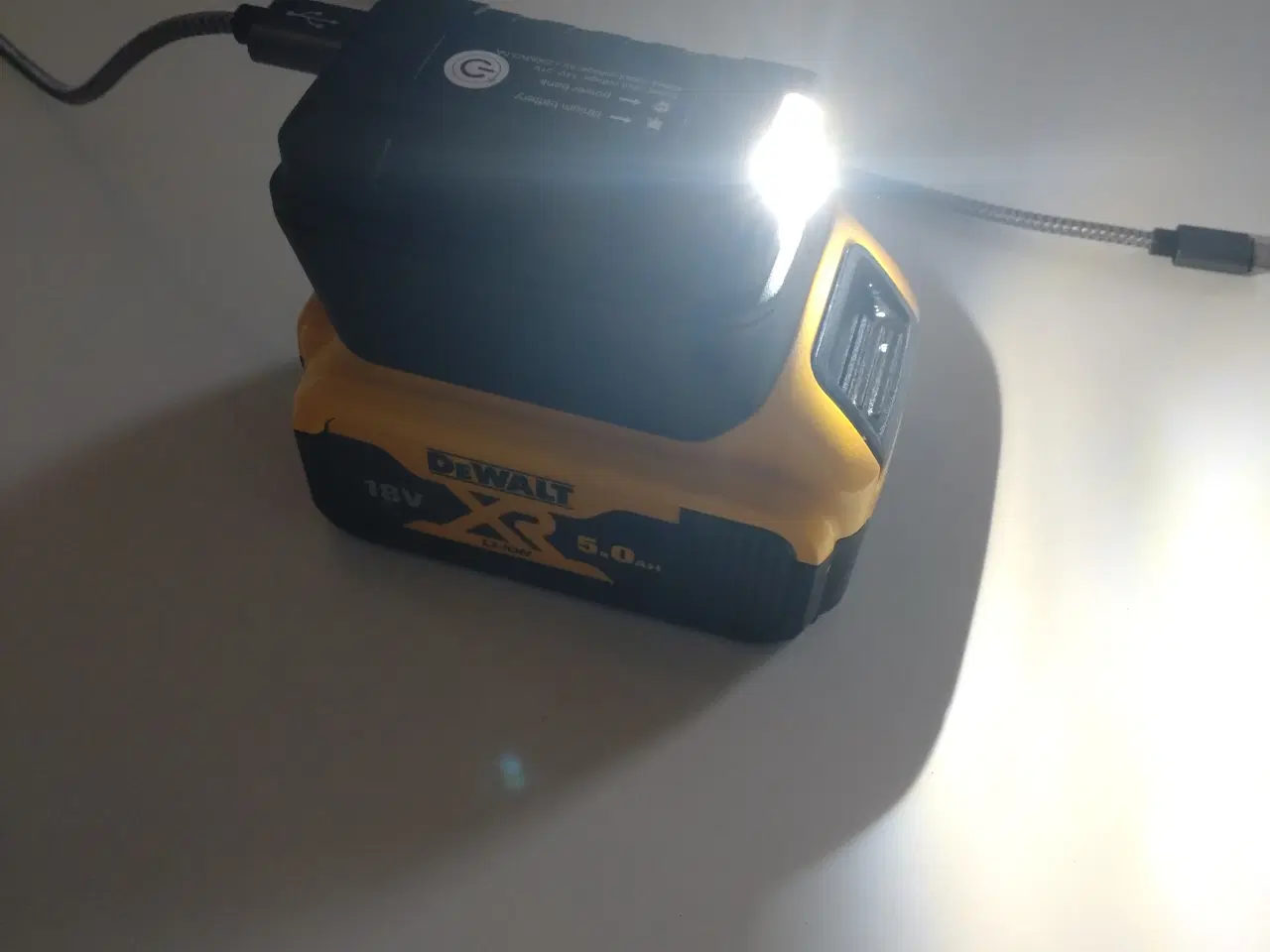 Billede 3 - Powerbank adapter til Dewalt batteri