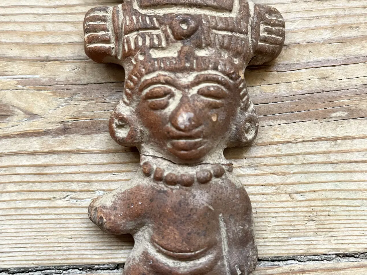 Billede 1 - Lille keramik figur til ophæng