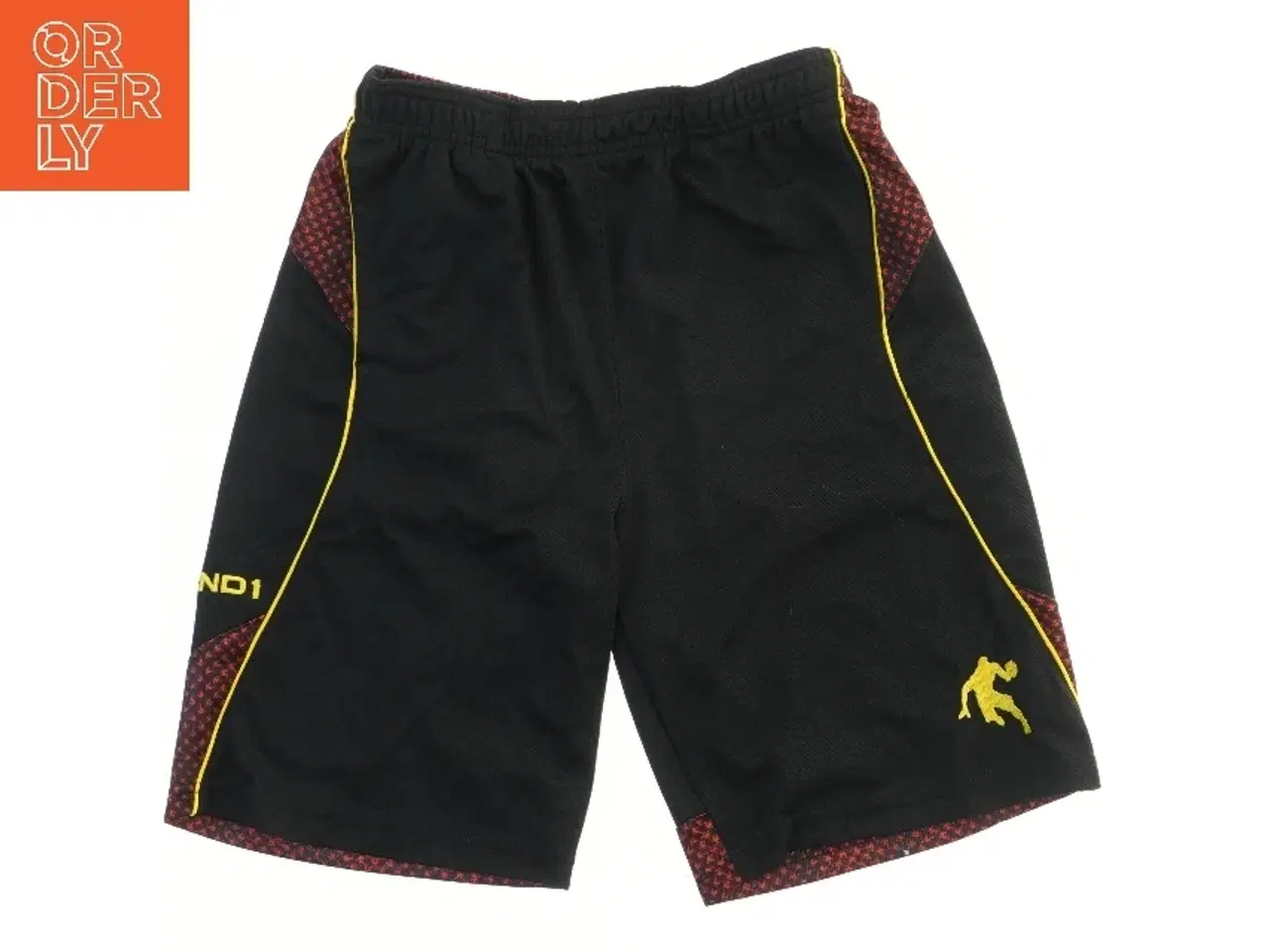 Billede 1 - Sportsshorts med mønster fra And1 (str. 140)