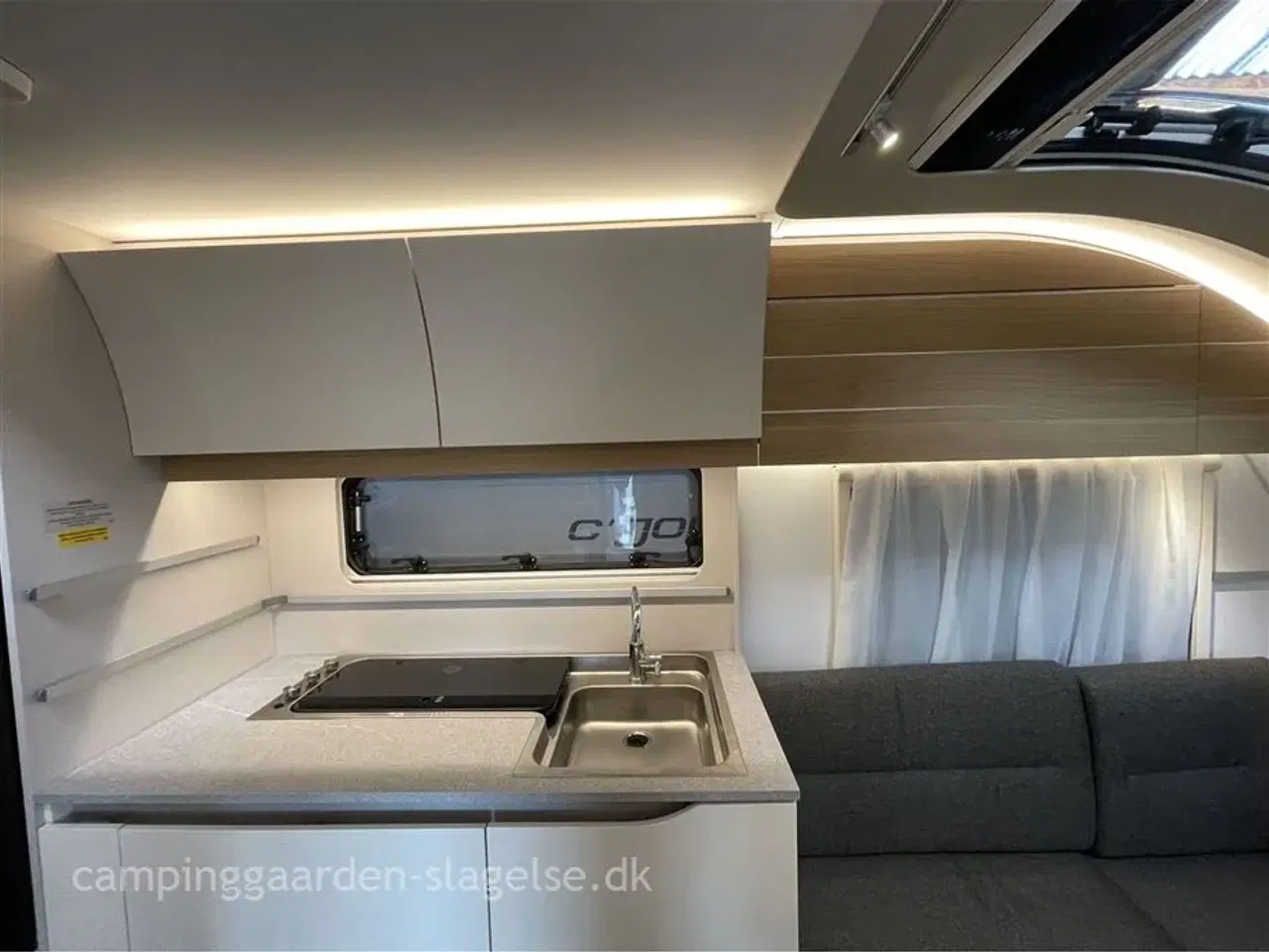 Billede 5 - 2025 - Adria Adora 522 UP   &amp;amp;amp;quot;Ferieglæde på hjul – Adria Adora 522 UP&amp;amp;amp;quot;