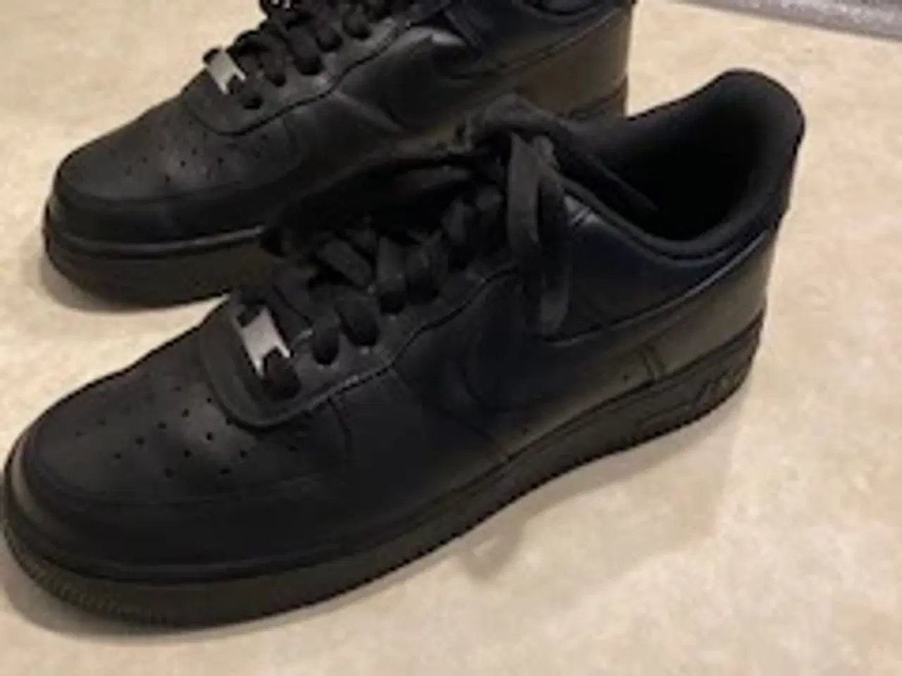 Billede 3 - Sneakers, herre, model Nike Air Force 1