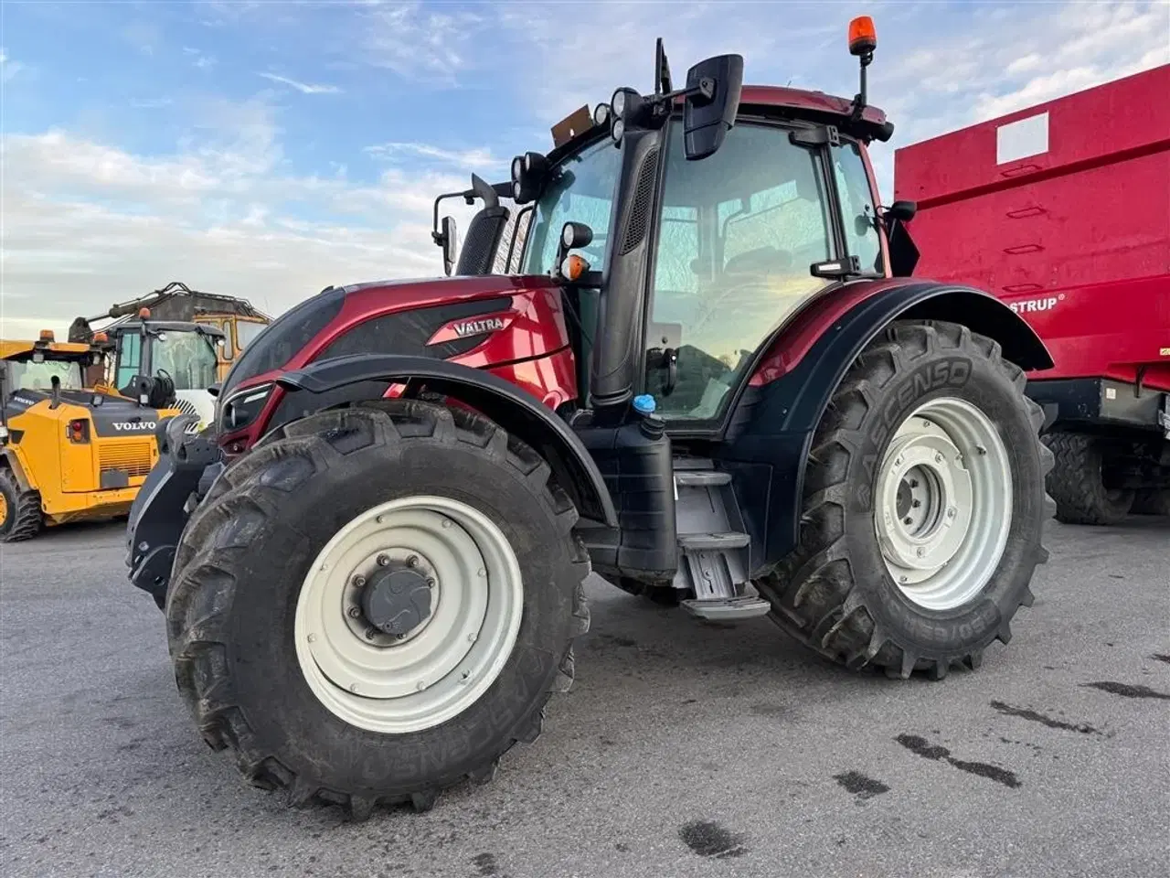 Billede 2 - Valtra N174 Versu KUN 3300 TIMER! NYE DÆK OG EKSTREM FLOT!