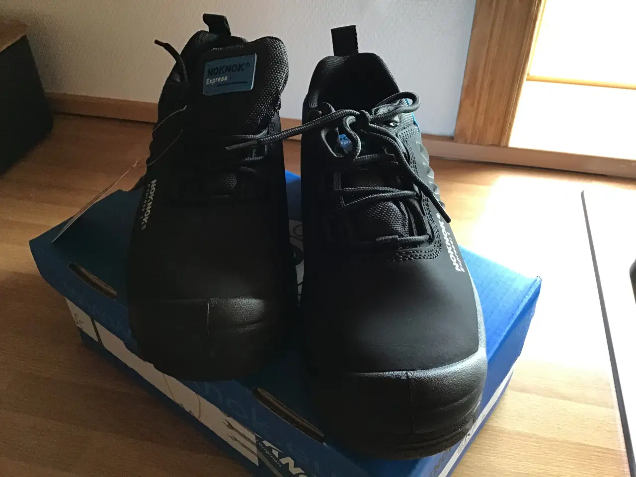 Billede 3 - Nye Sikkerhedssko str 39 NokNok Exp 1