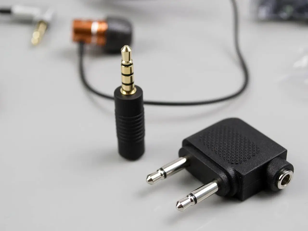 Billede 3 - Universal Flyadapter Sort