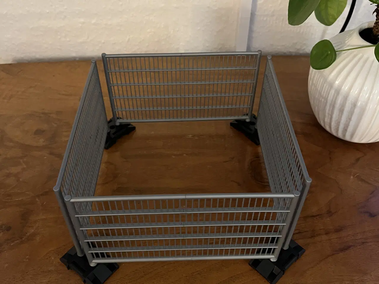 Billede 1 - Bruder hegn