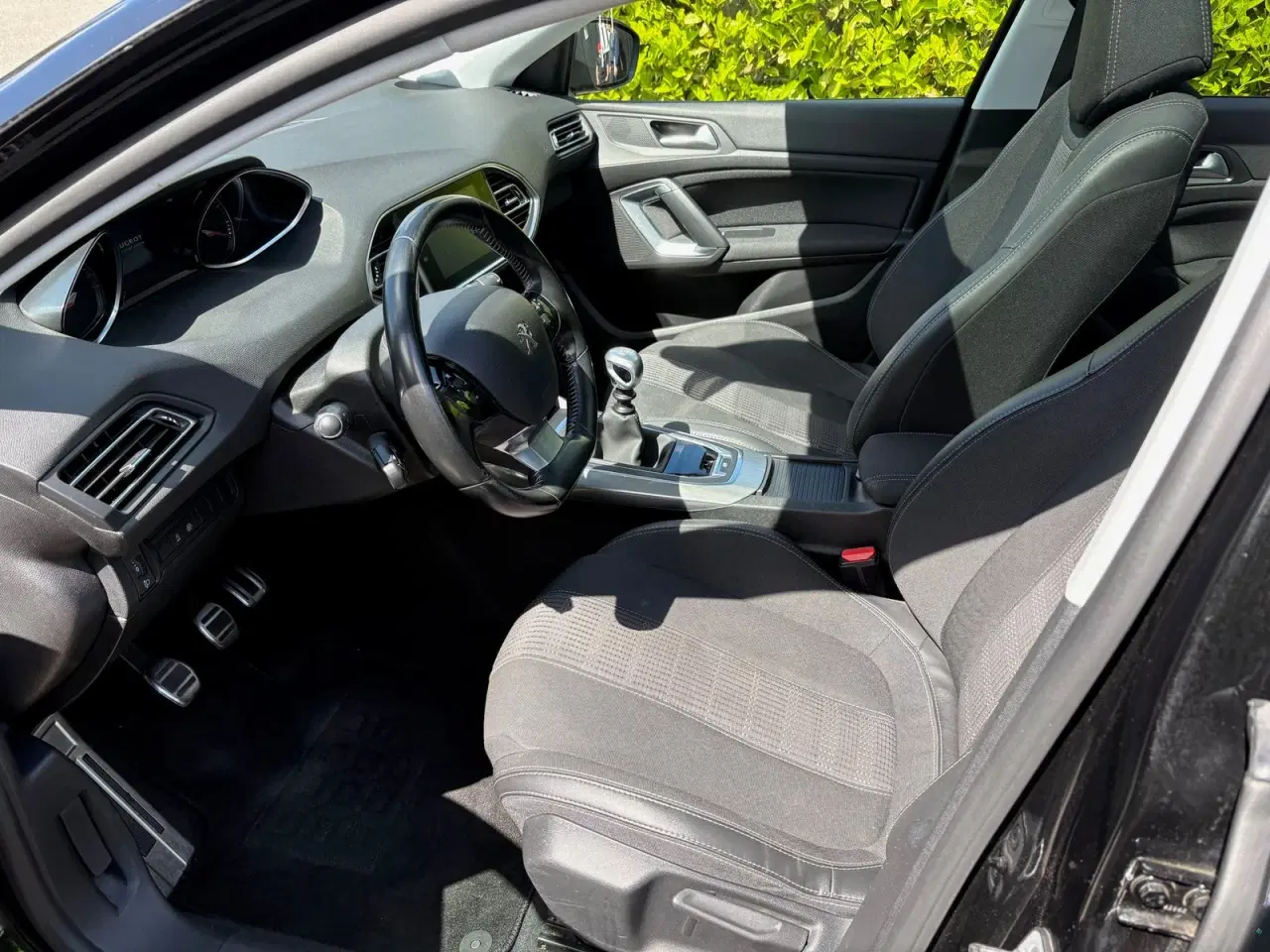 Billede 9 - Peugeot 308 1,2 PureTech 130 Selection Sky SW