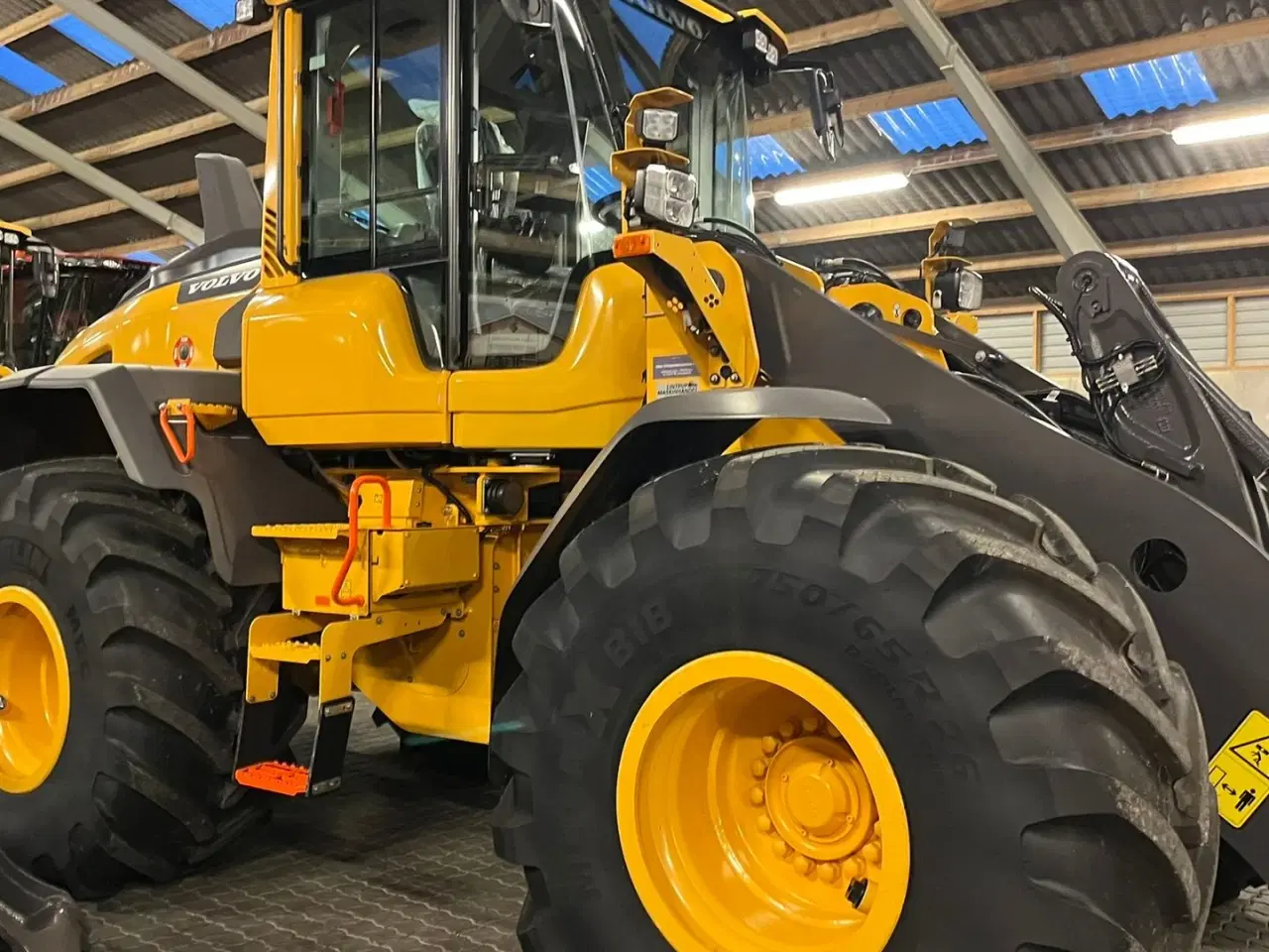 Billede 3 - Volvo L 90 H  H2 AGRICULTURE DK-maskine, Co-Pilot, LANG-BOM & med brede 650/65R25 hjul