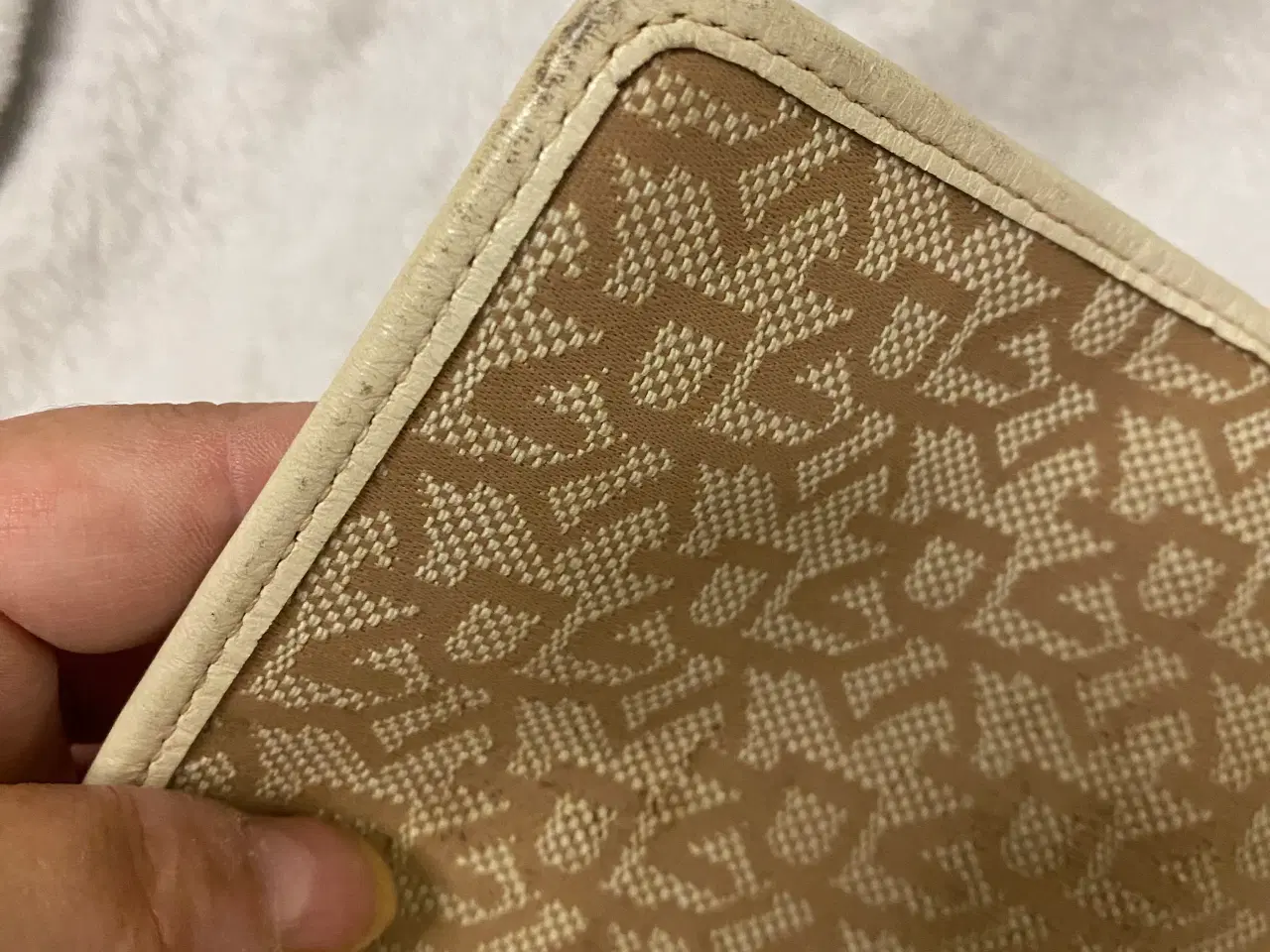 Billede 9 - DKNY shopper + makeup pung