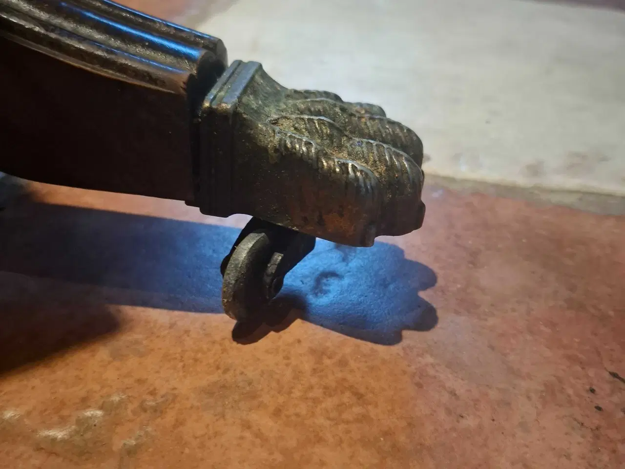 Billede 6 - Engelsk foldebord mahogni med løvefødder