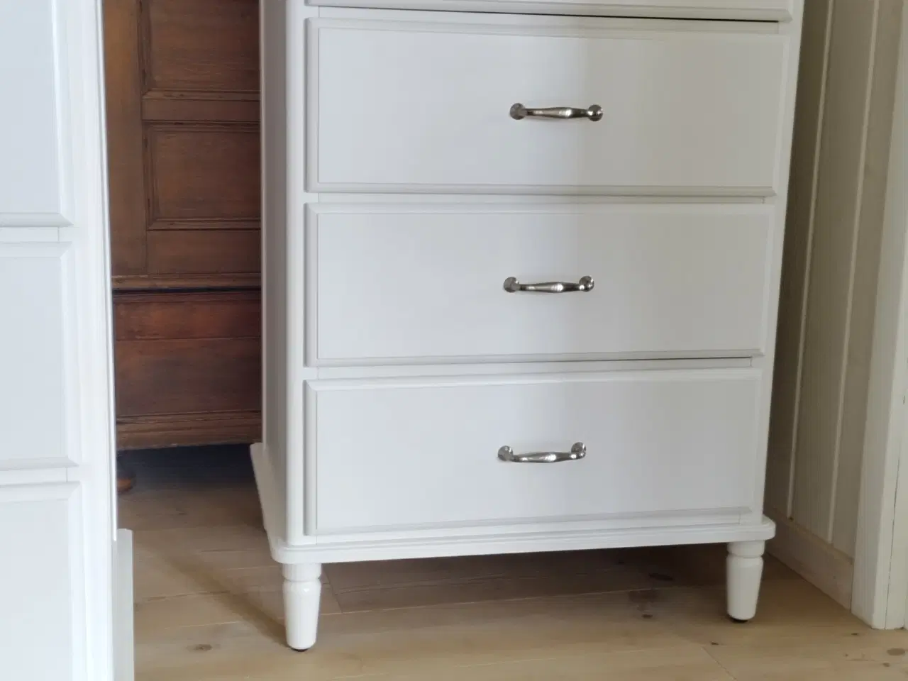 Billede 4 - Ikea Tyssedal kommode med 4 skuffer