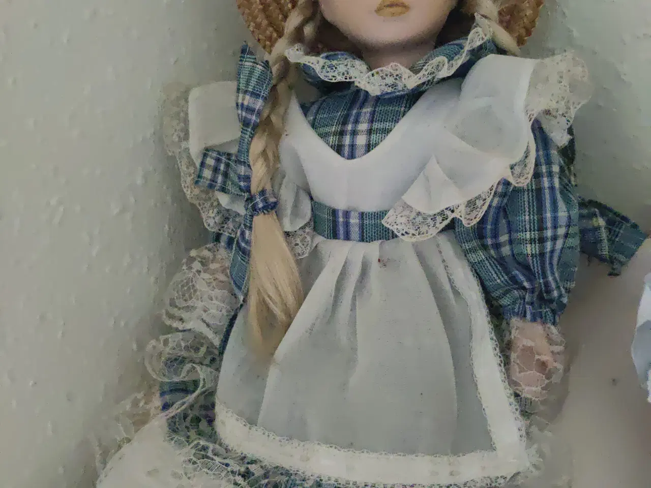 Billede 6 - ✨ Smuk samling af 13 porcelænsdukker