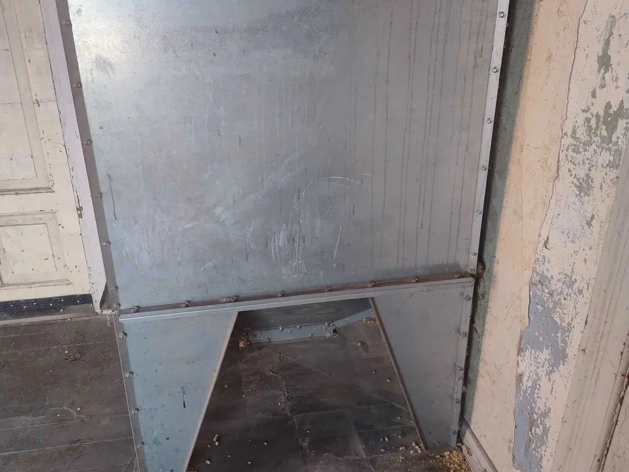 Billede 5 - Stålsilo anvendt til træpiller 