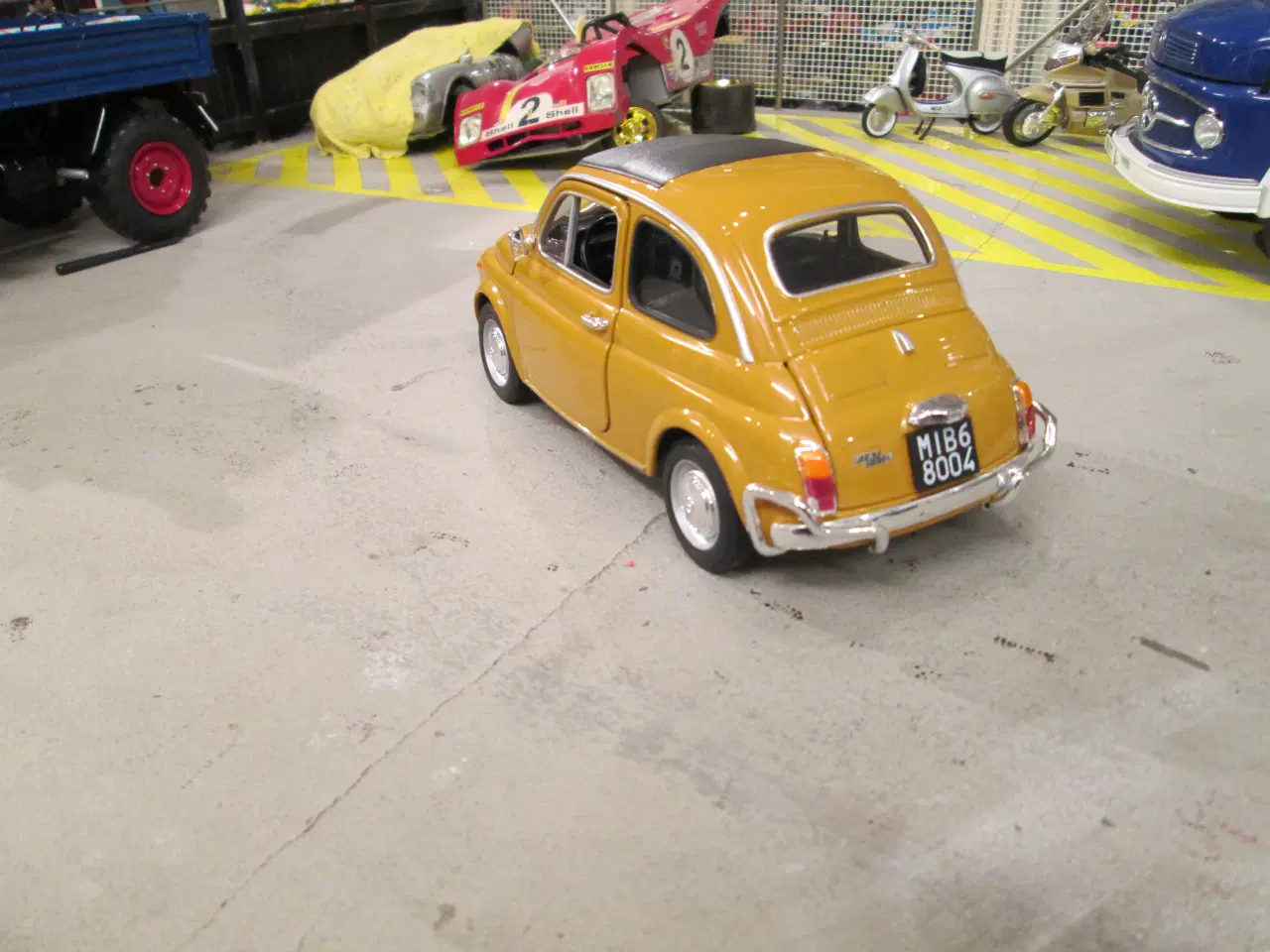 Billede 3 - Modelbil    Fiat 500L   Welly  1:18