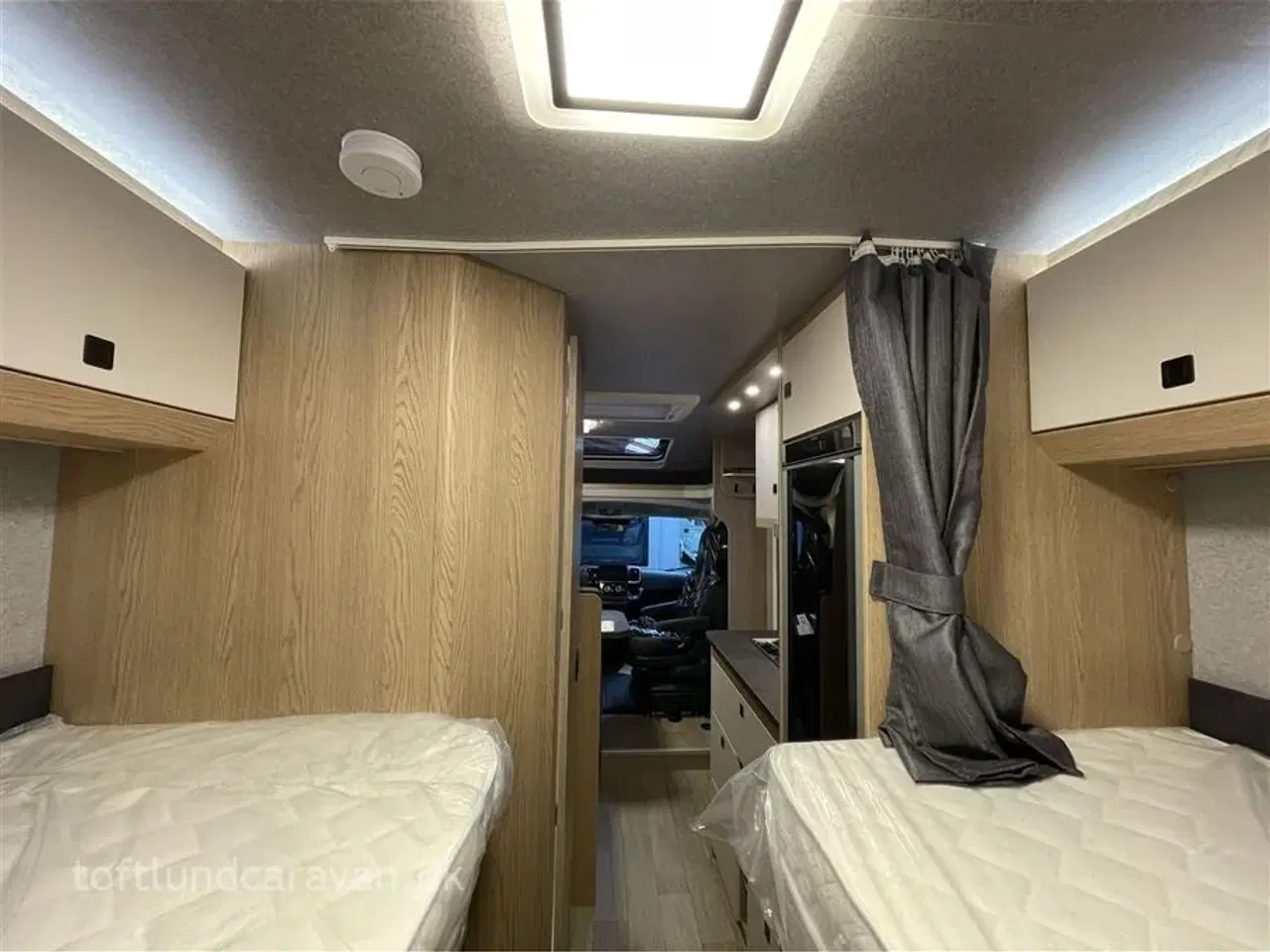 Billede 17 - 2025 - Hobby Ontour C 680 GE   NY 2025 m/AUT. GEAR, ADAPTIV FARTPILOT mv. SUPER LÆKKER AUTOCAMPER. NU PÅ LAGER !
