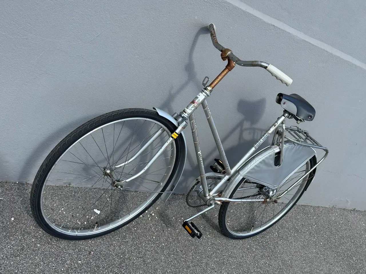 Billede 5 - Flot grå retro damecykel, Cyrus Deluxe med masser 