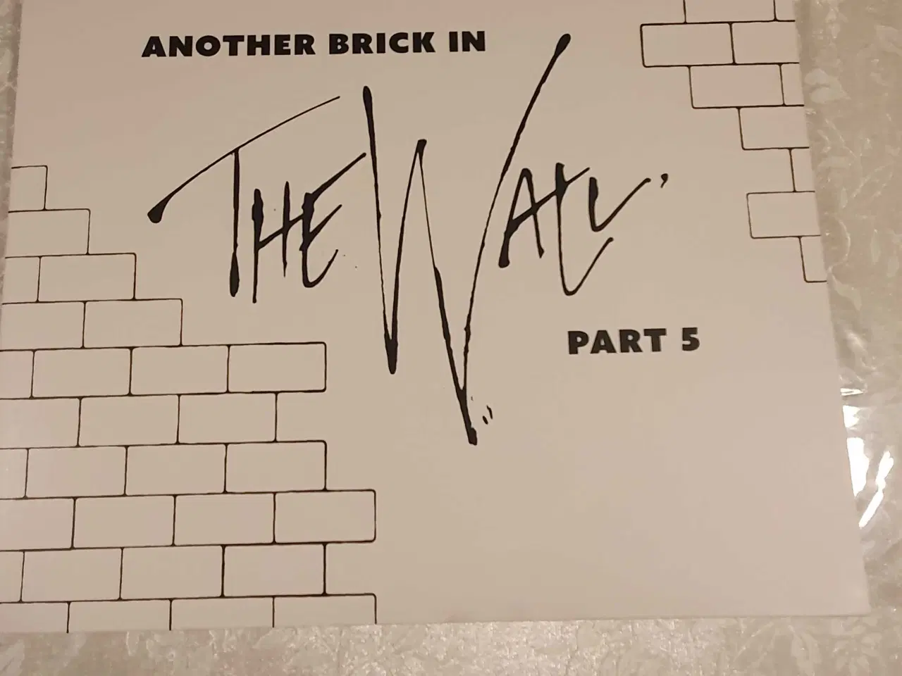 Billede 1 - Another brick in the wall