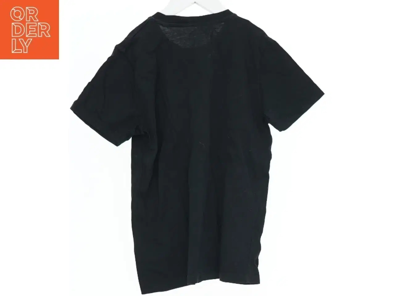 Billede 2 - Maxsa Sort T-shirt med print (str. 134)