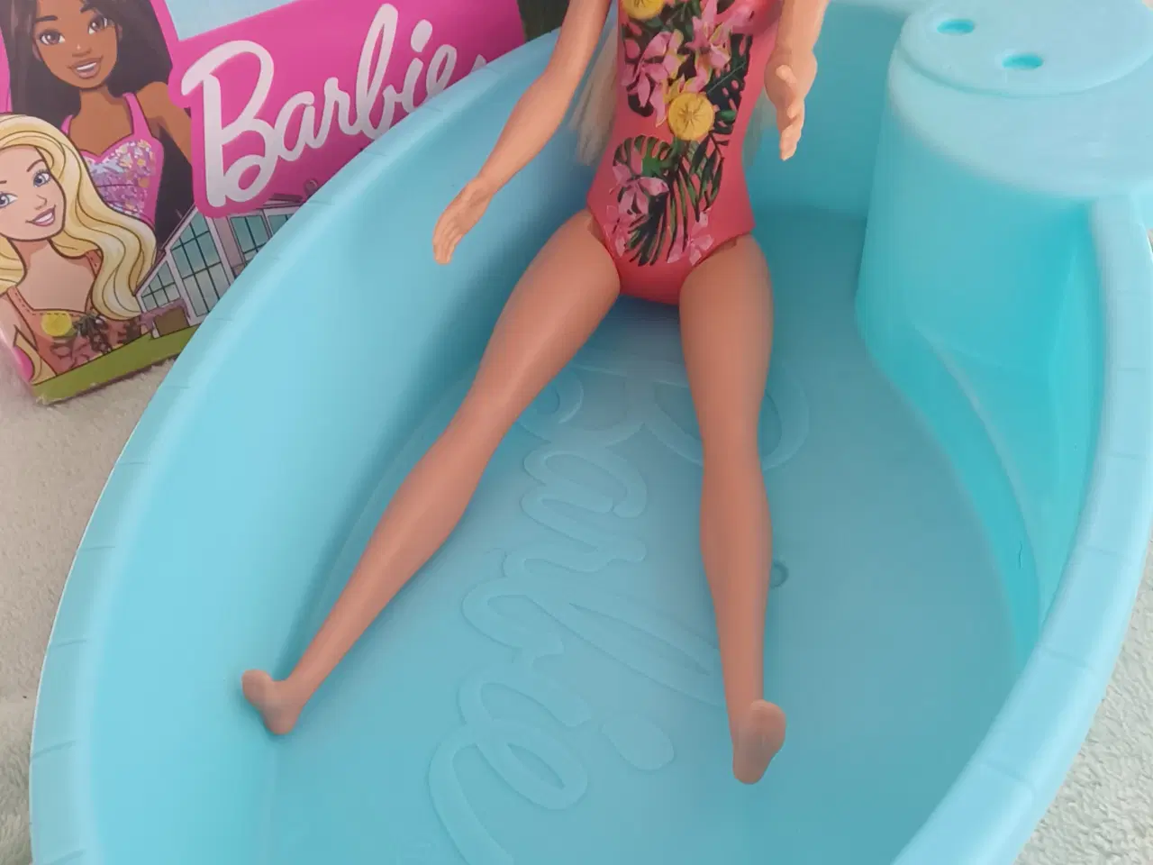 Billede 2 - Barbie med pool