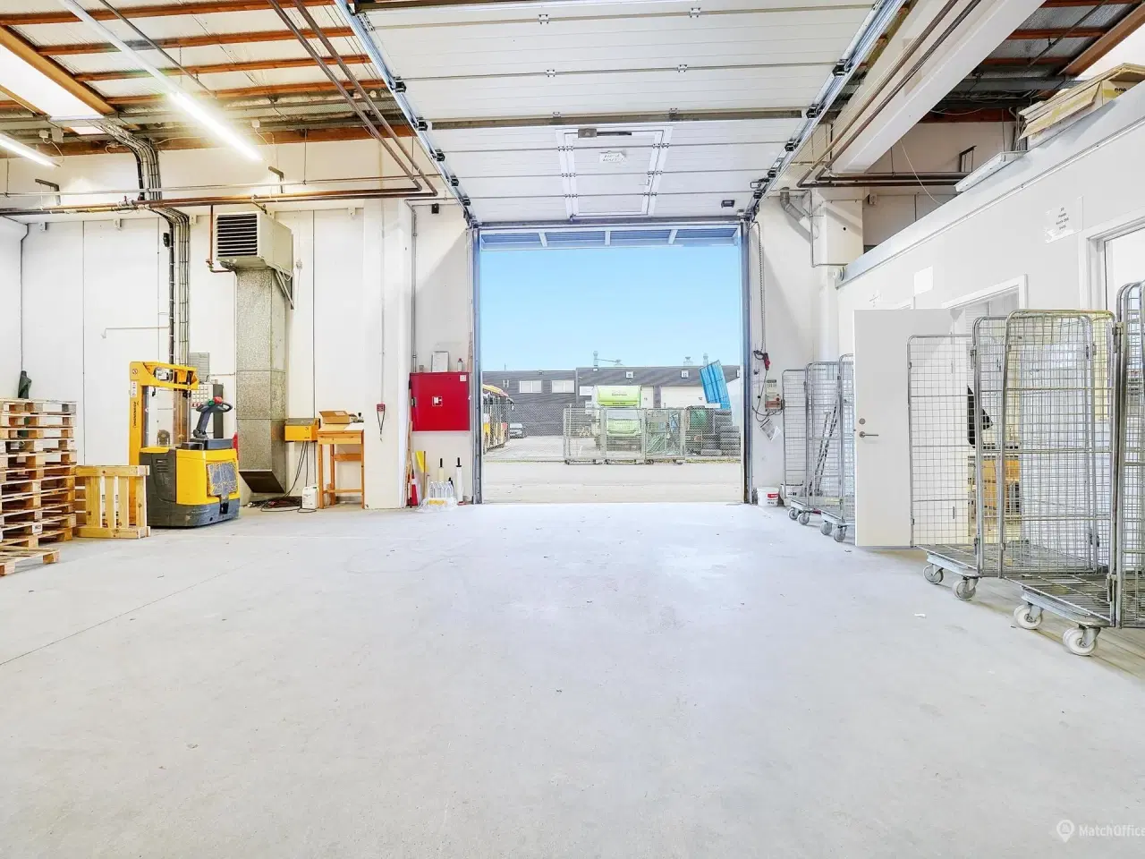 Billede 11 - Stort lagerlejemål med et flot tilhørende kontor. velbeliggende i et populært erhvervsområde i Glostrup.