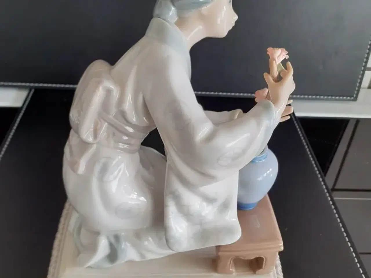 Billede 7 - Lladro "Daisa" figur.