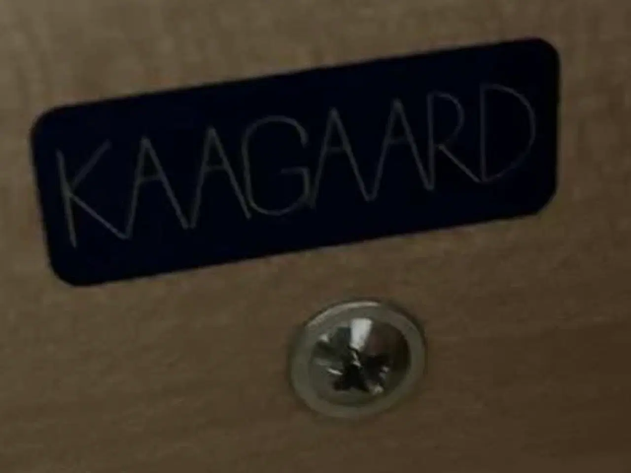 Billede 4 - Flot kommode i eg