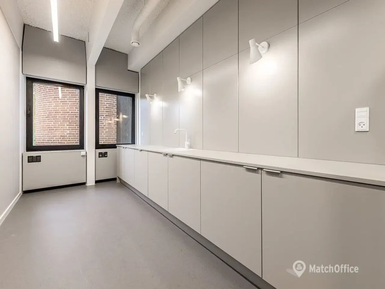 Billede 15 - Unik arkitektur placeret i skøn natur