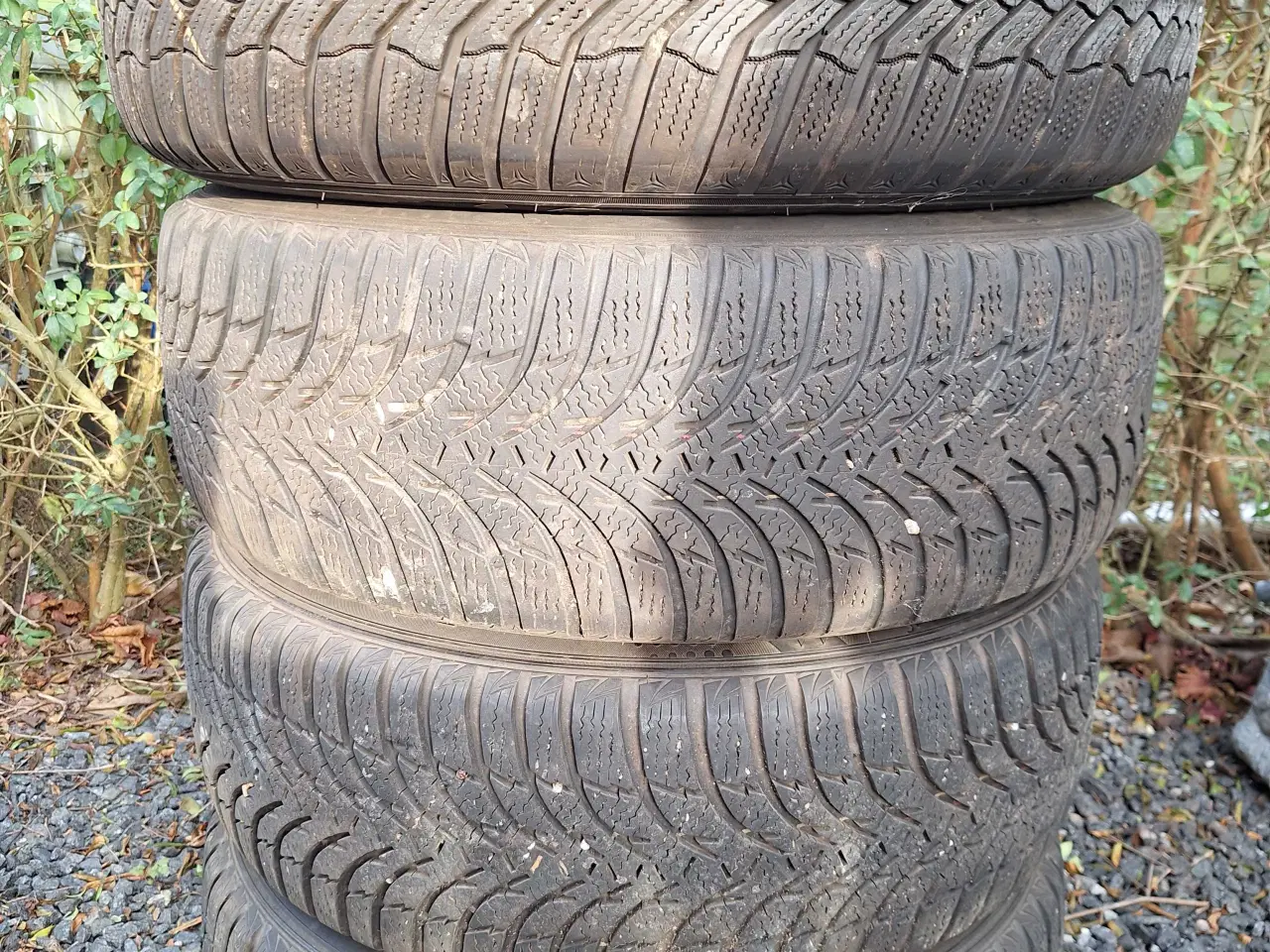 Billede 1 - Vinterdæk 215/60/R16 i god stand. 5x112