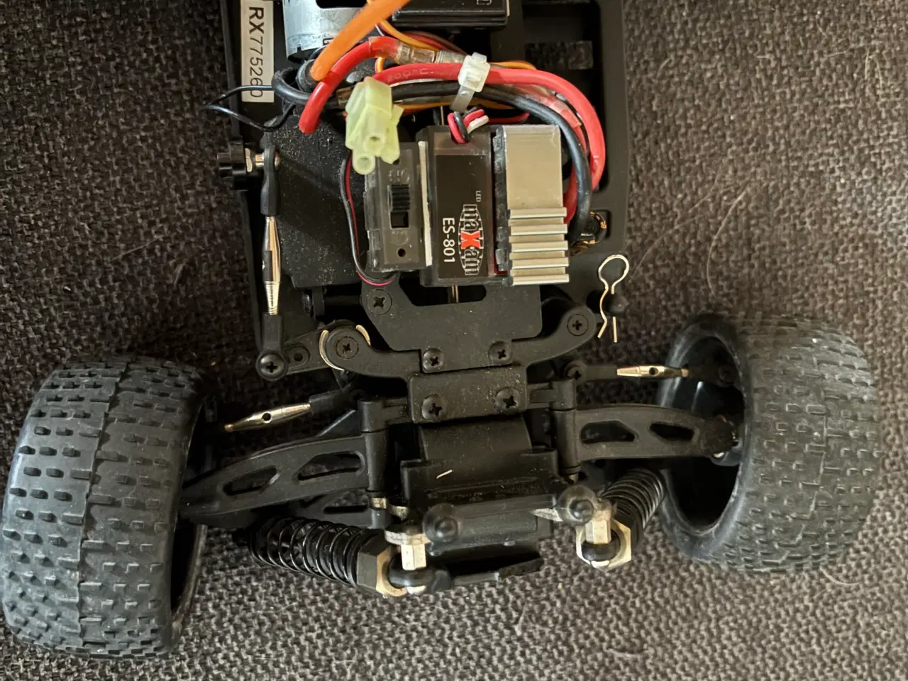 Billede 6 - 2 chassis til fjernstyret hobby sælges samlet 