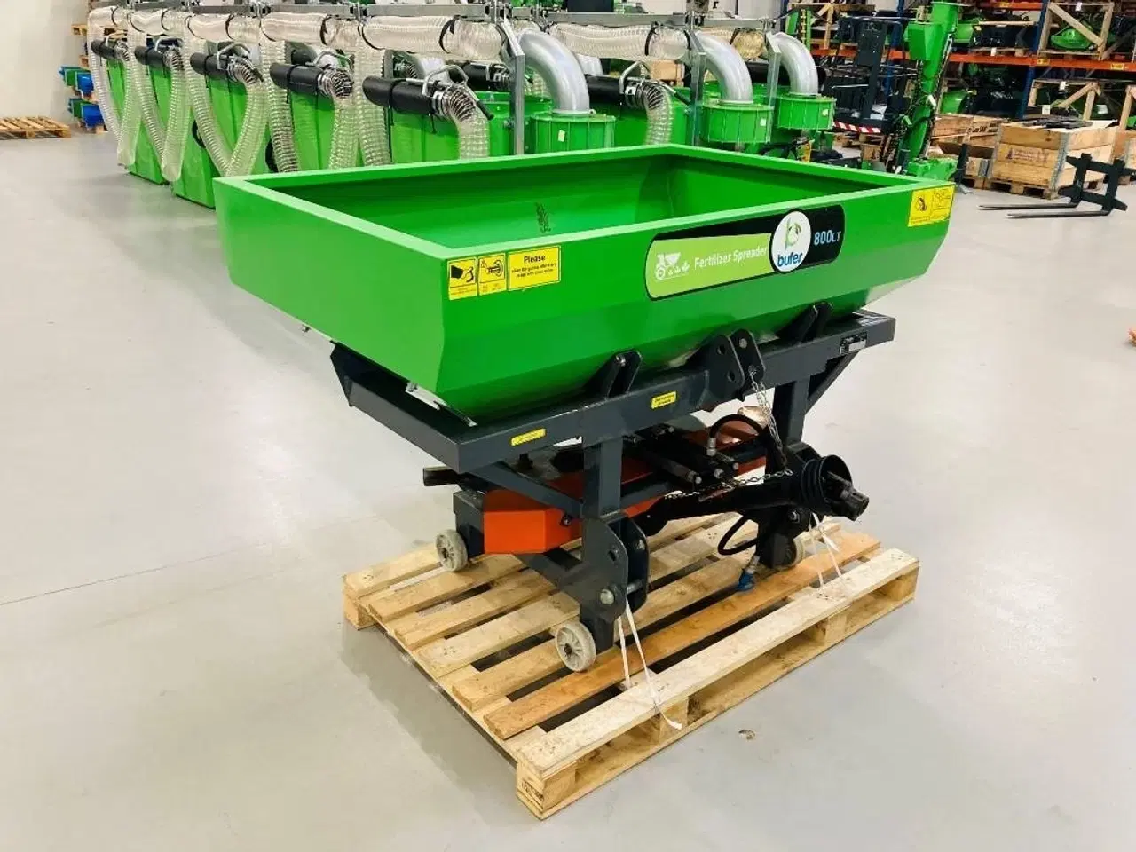 Billede 1 - [Other] Gødning- og saltspreder 800 LT