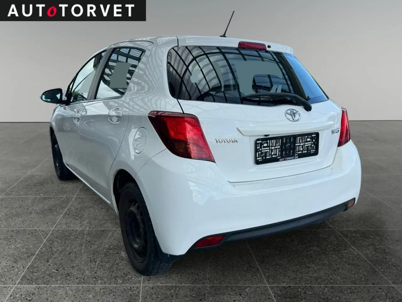 Billede 4 - Toyota Yaris 1,0 VVT-i T2 Touch