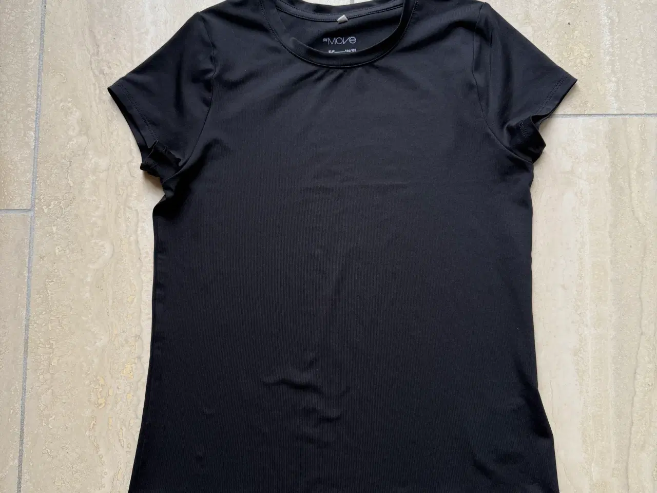 Billede 3 - Træningstoppe, H&M, str. 146