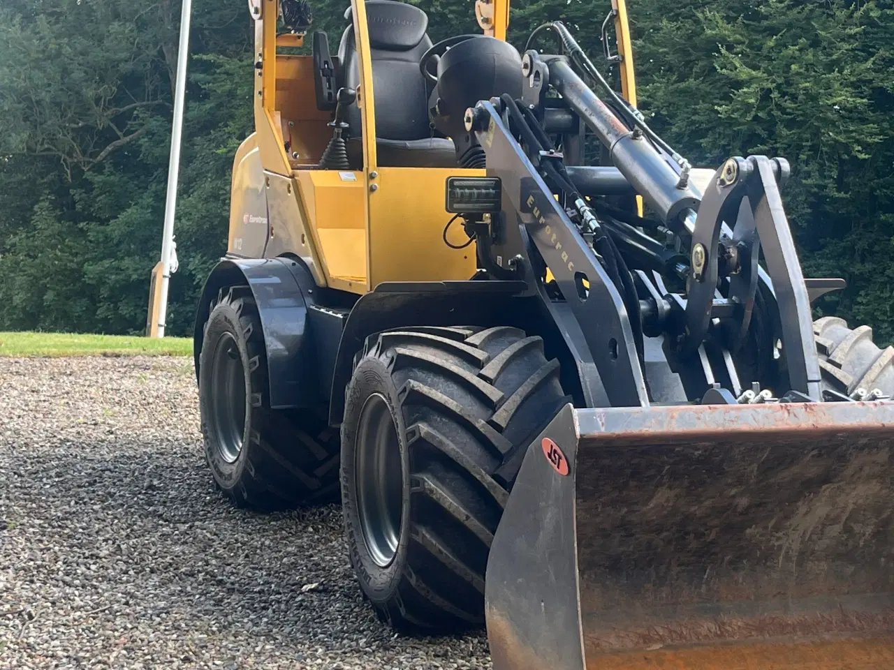 Billede 3 - Eurotrac 12MF Minilæsser – 2020 – kun 220 timer – 
