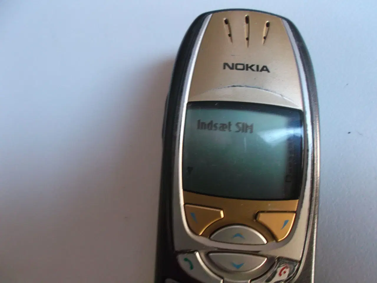 Billede 3 - Nokia 6310i guld mobiltelefon