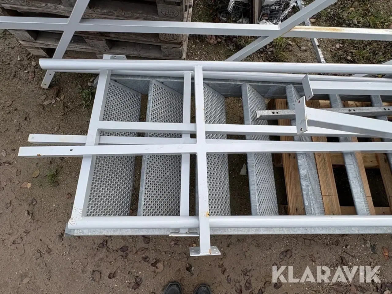 Billede 11 - Trappe, repos og gelænder