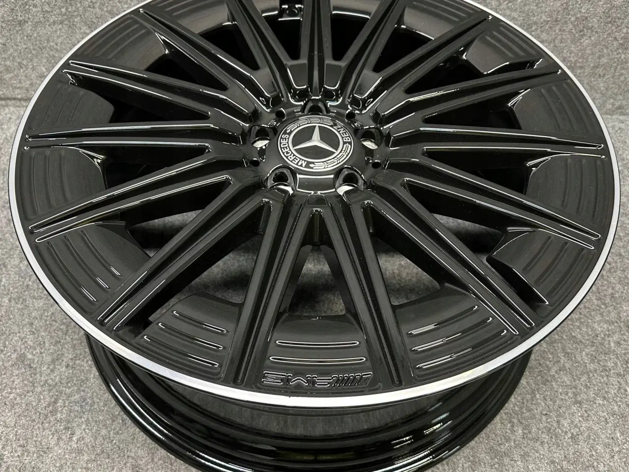 Billede 2 - ALUFÆLGE MERCEDES GLA GLB KLASSE AMG 247 X247 20"
