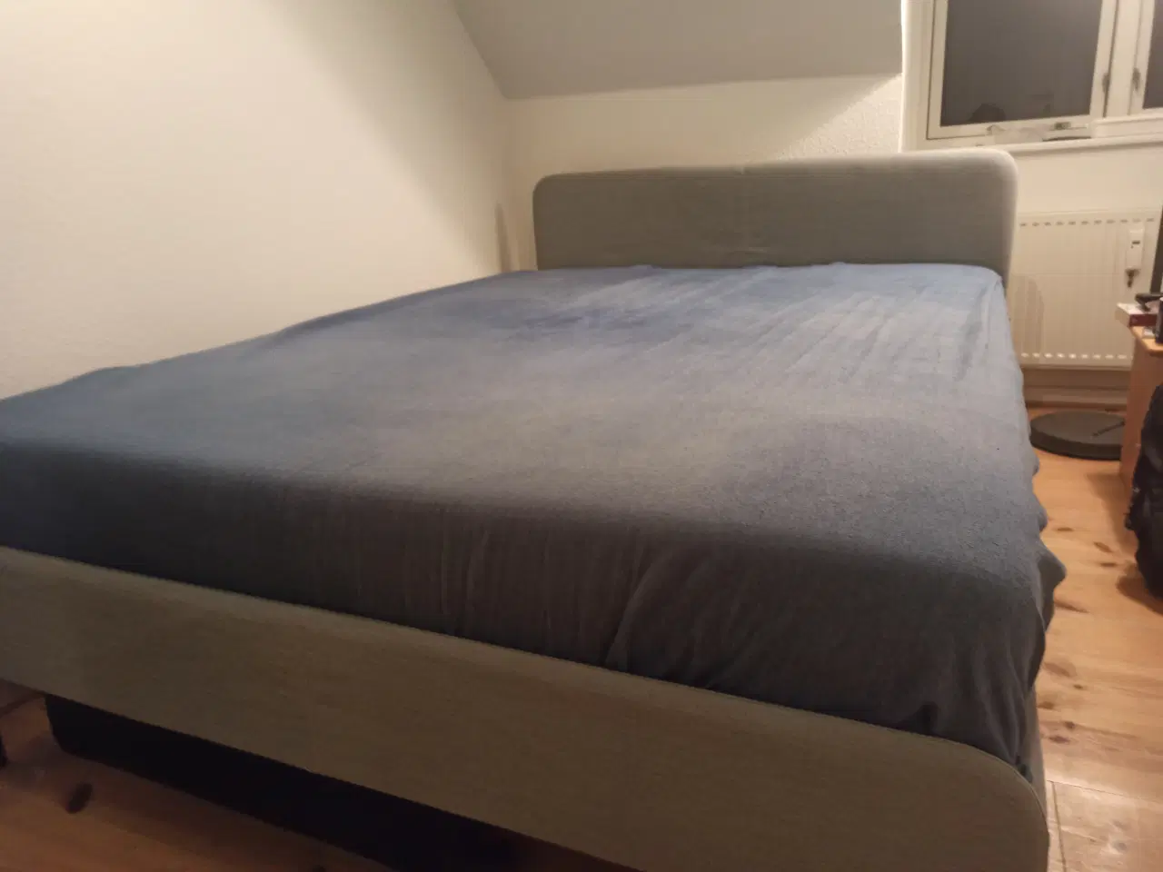 Billede 1 - Double mattress and bed