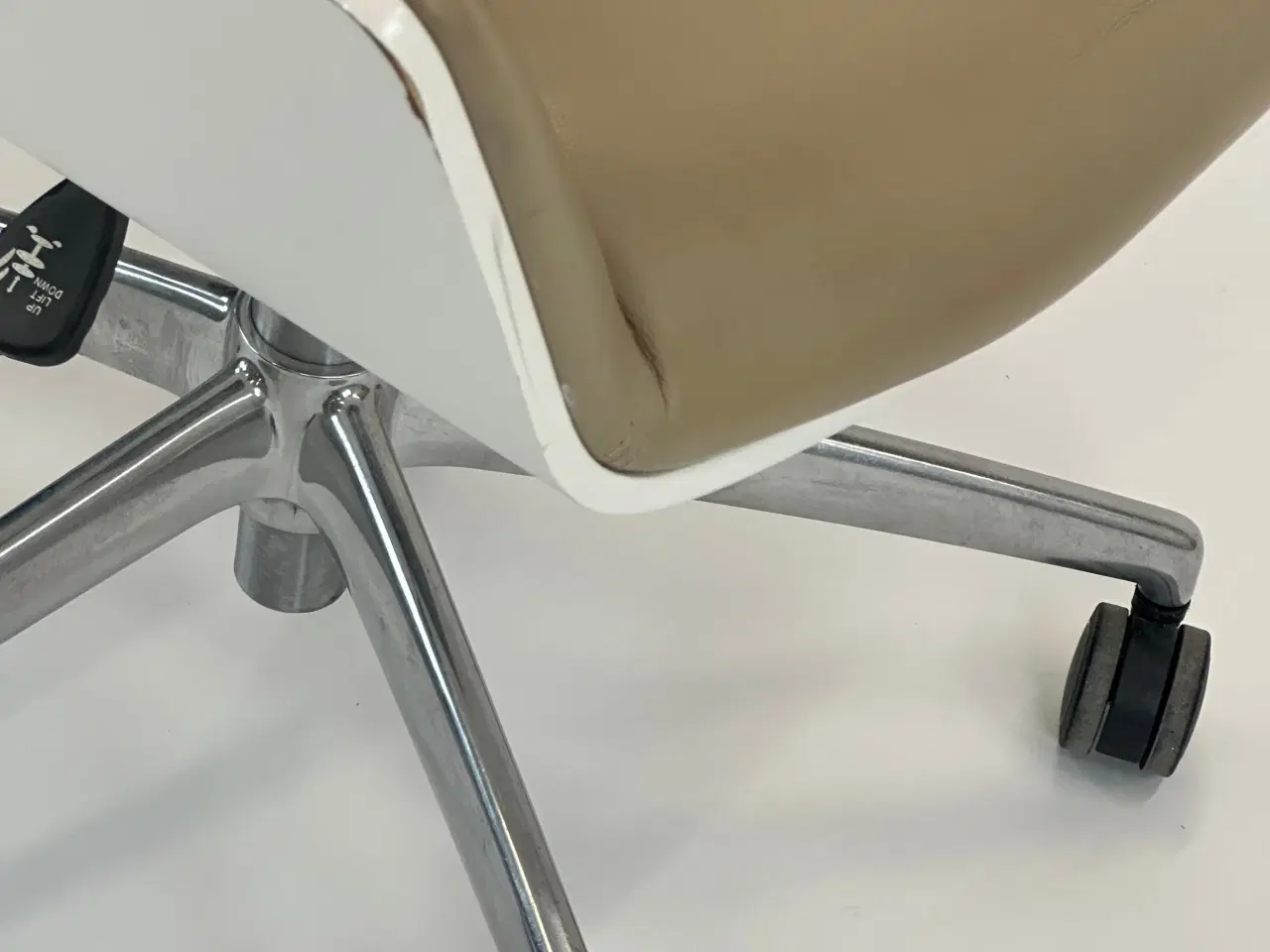 Billede 7 - Boss Design Kruze Mødestol (Beige)
