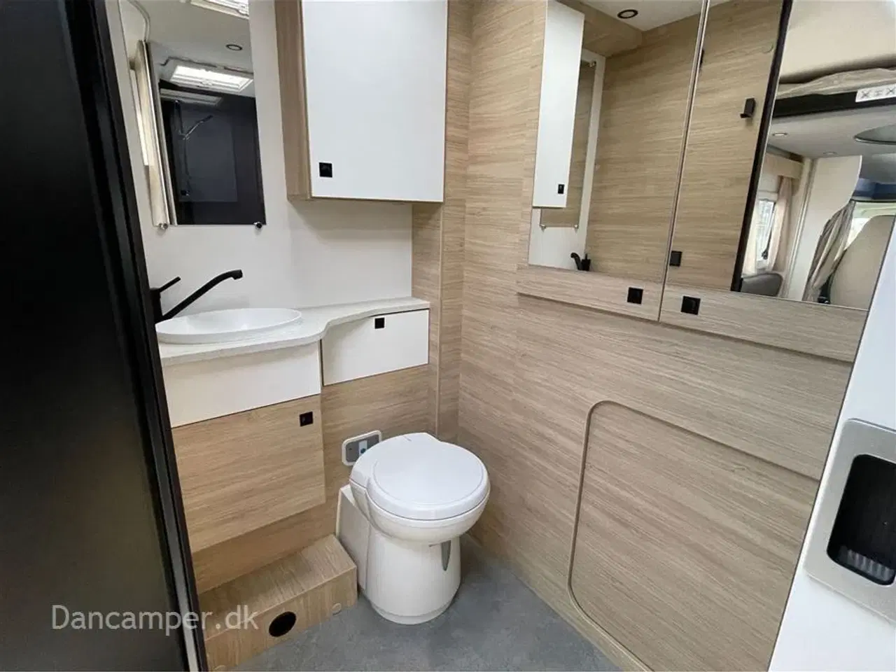 Billede 22 - 2026 - Chausson 640   Fiat Chausson 640 Ultimate Line med 140 HK, 8-trins aut.gear, adaptiv fartpilot, nøglefri adgang, isoleret og opvarmet spildevandstank