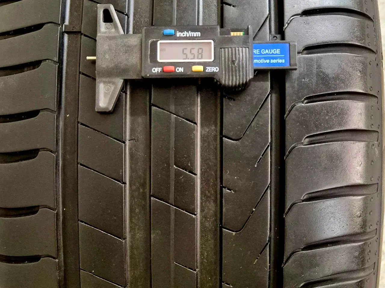 Billede 4 - VW ID.4 / ID.5 ORIGINAL ALUFÆLGE MED SOMMERDÆK