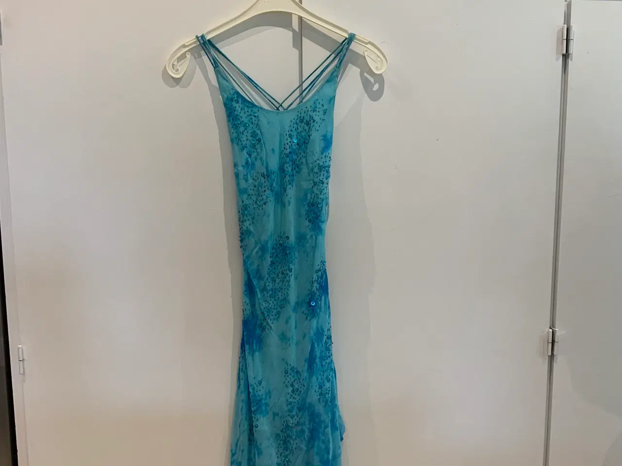 Billede 1 - Fin kjole. Mærke May Queen couture