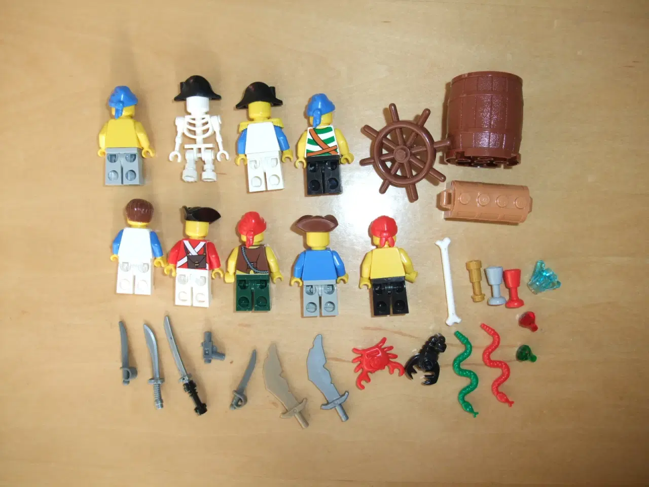 Billede 4 - Lego Pirates Figurer 