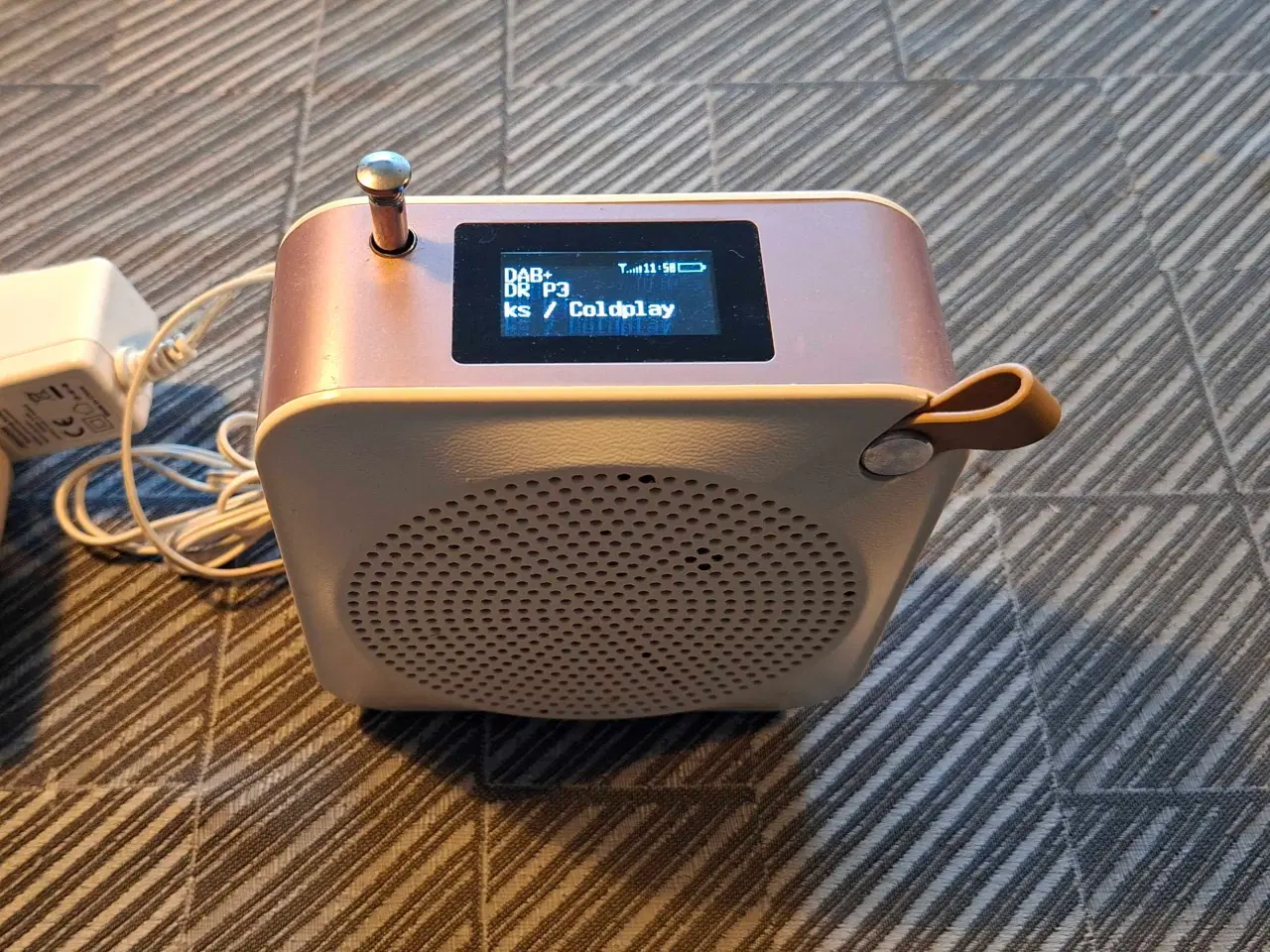 Billede 5 - Sandstrøm DAB Radio 